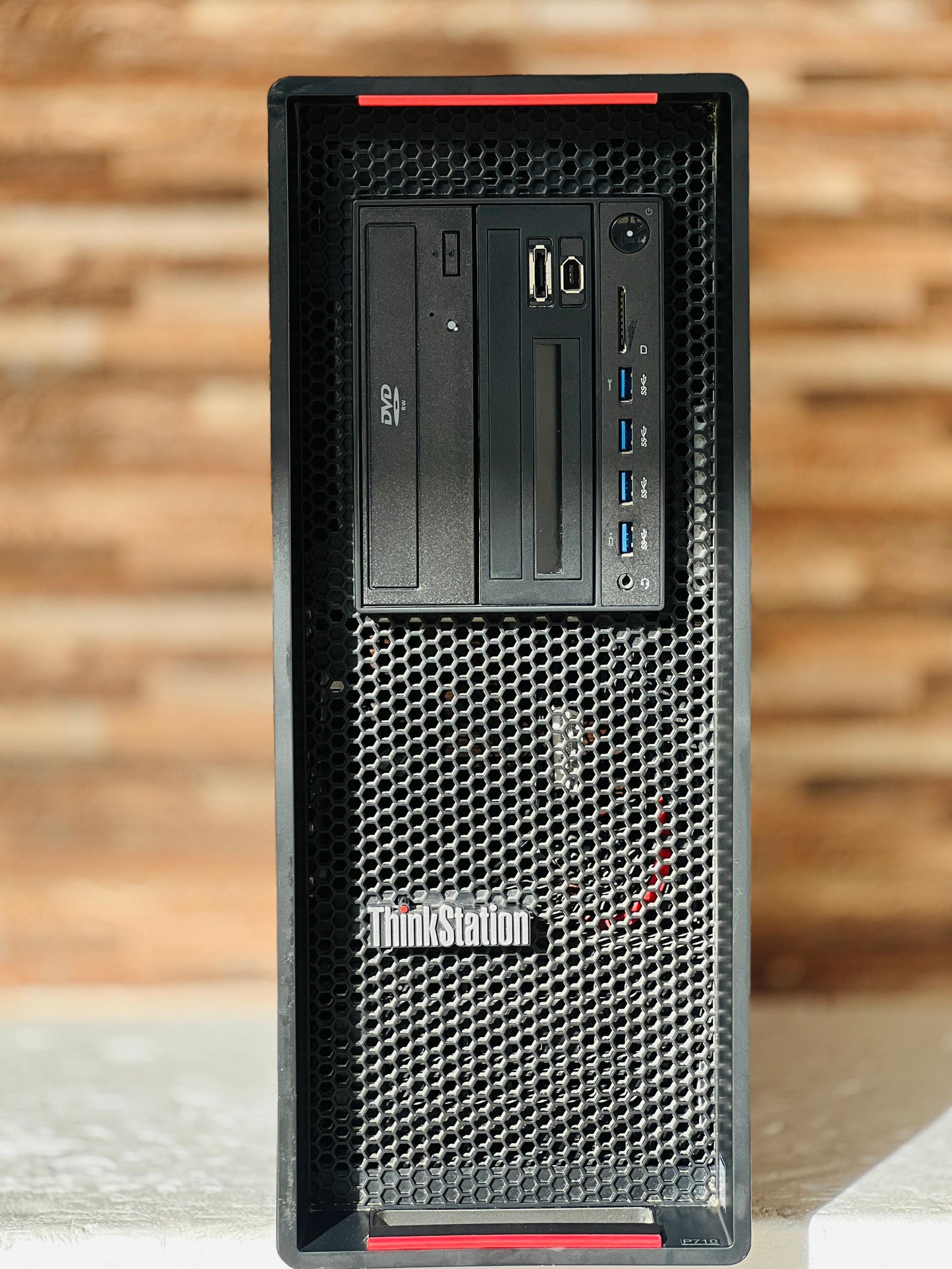 Lenovo thinkstation P710